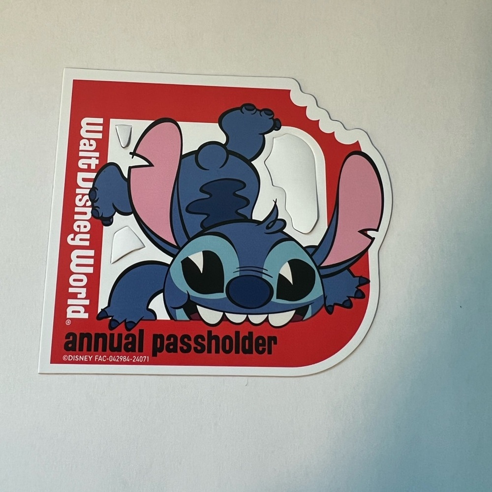Stitch Walt Disney World Annual Passholder Magnet Authentic 2024